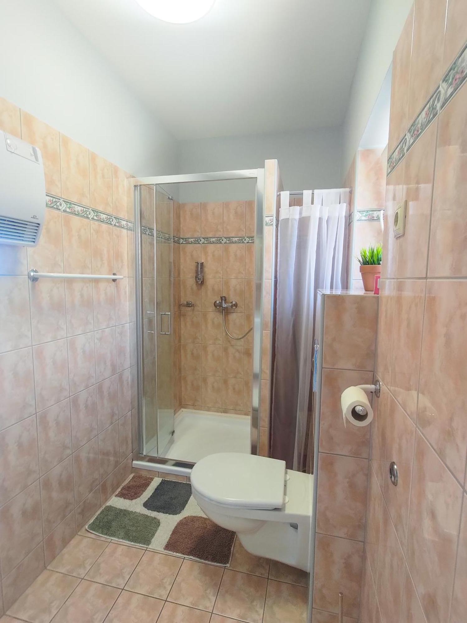 Fuegefa Apartman Balatonalmádi المظهر الخارجي الصورة